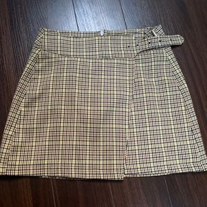 BERSHKA CLASSIC PLAID SIDE-BUCKLED MINI SKIRT